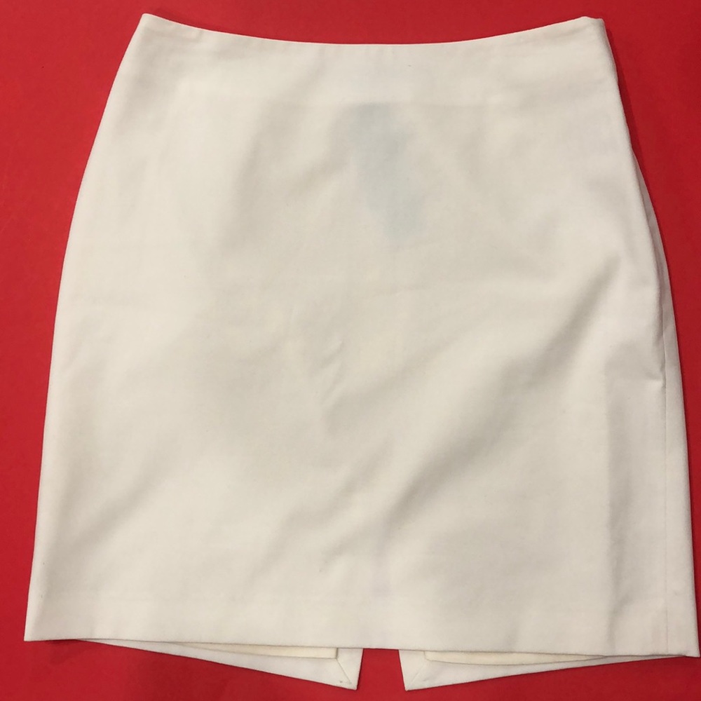 The Limited Stretch White skirt